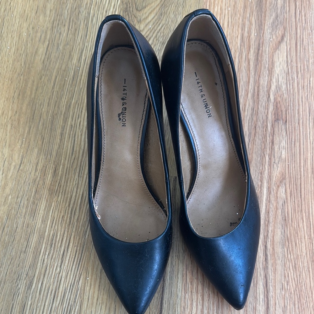14th & Union Black Heels Shoes